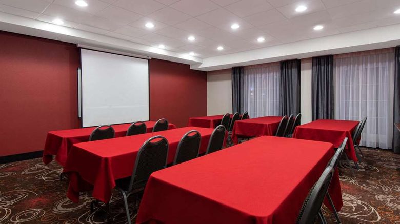 <b>La Quinta Inn & Stes Harrisburg-Hershey Meeting</b>. Images powered by <a href="https://iceportal.shijigroup.com/" title="IcePortal" target="_blank">IcePortal</a>.