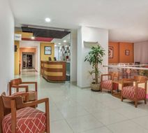 La Quinta by Wyndham Puebla Palmas Lobby