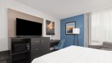 <b>La Quinta Inn & Suites Dallas I-35 Suite</b>. Images powered by <a href="https://iceportal.shijigroup.com/" title="IcePortal" target="_blank">IcePortal</a>.