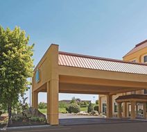 La Quinta Inn & Suites Boise Towne Sq Exterior