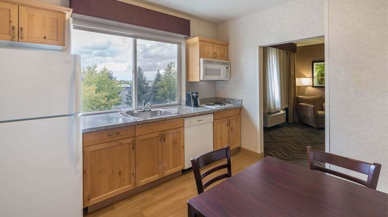 <b>La Quinta Inn & Suites Idaho Falls Suite</b>. Images powered by <a href="https://iceportal.shijigroup.com/" title="IcePortal" target="_blank">IcePortal</a>.