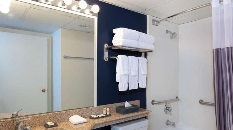 La Quinta Inn & Suites Meadowlands Room