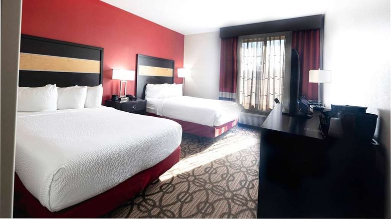 <b>La Quinta Inn & Suites Starkville Room</b>. Images powered by <a href="https://iceportal.shijigroup.com/" title="IcePortal" target="_blank">IcePortal</a>.