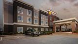 <b>La Quinta Inn & Suites Pasadena North Exterior</b>. Images powered by <a href="https://iceportal.shijigroup.com/" title="IcePortal" target="_blank">IcePortal</a>.