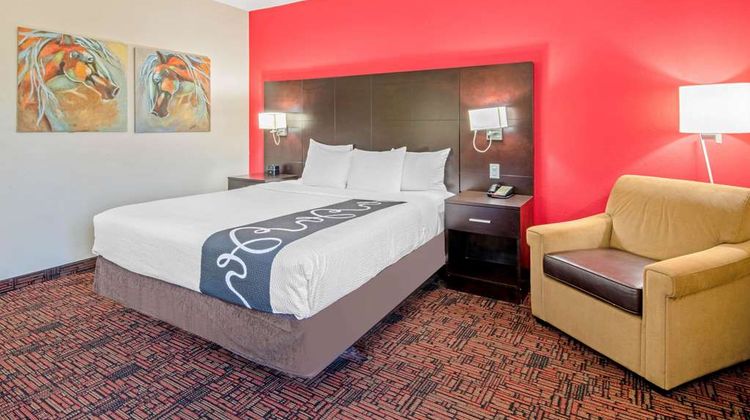 La Quinta Inn & Suites Elk City Room