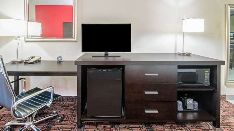 La Quinta Inn & Suites Elk City Room