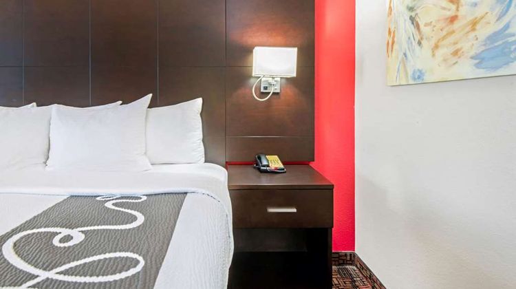 La Quinta Inn & Suites Elk City Room
