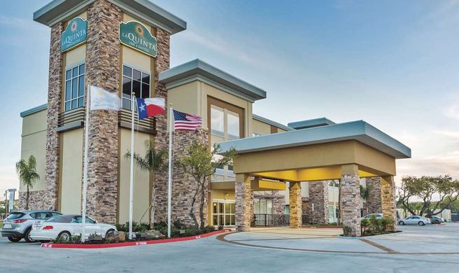 La Quinta Inn & Stes Rockport - Fulton Exterior