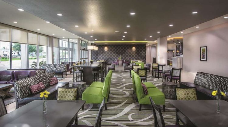La Quinta Inn & Suites College Station S Lobby