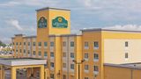 <b>La Quinta Inn & Suites Minot Exterior</b>. Images powered by <a href="https://iceportal.shijigroup.com/" title="IcePortal" target="_blank">IcePortal</a>.