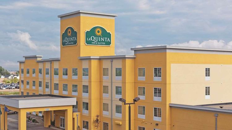 La Quinta Inn & Suites Minot Exterior