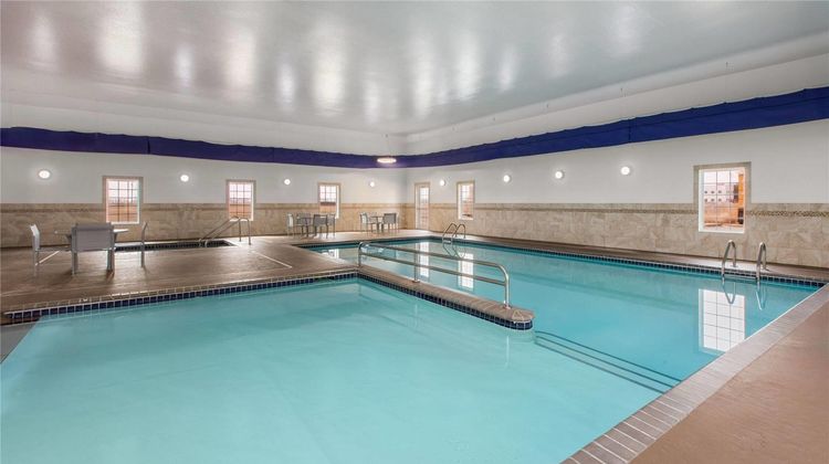 La Quinta Inn & Suites Minot Pool