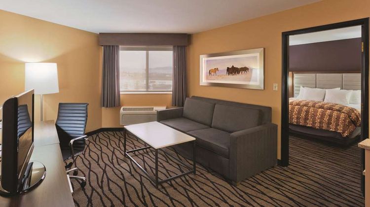La Quinta Inn & Suites Butte Suite