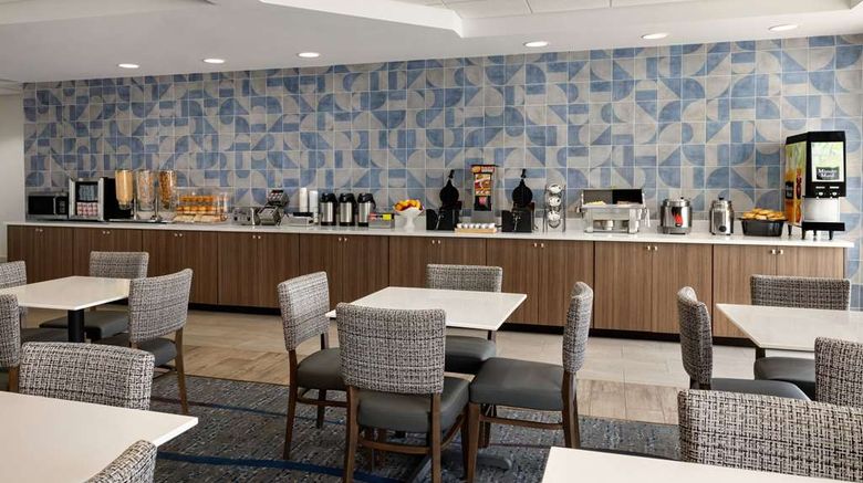 <b>La Quinta Inn & Suites Springfield Arpt Restaurant</b>. Images powered by <a href="https://iceportal.shijigroup.com/" title="IcePortal" target="_blank">IcePortal</a>.