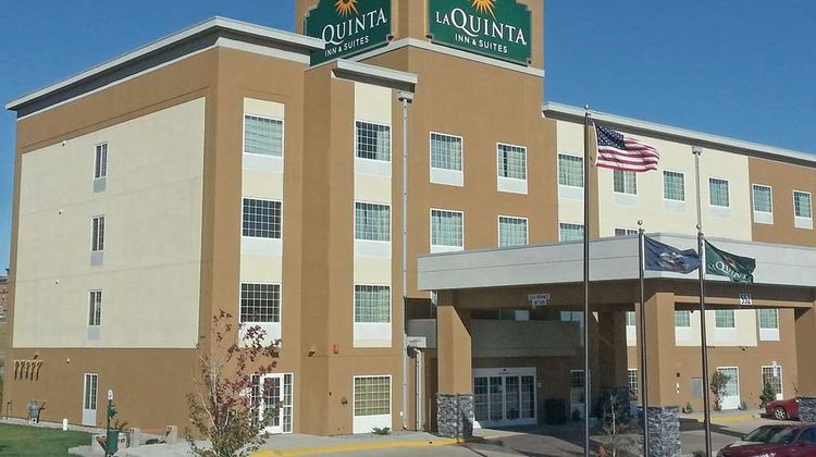 La Quinta Inn & Suites Dickinson Exterior