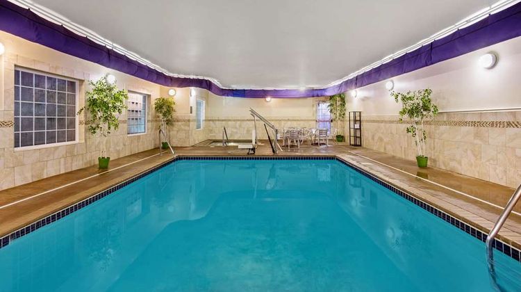 La Quinta Inn & Suites Dickinson Pool