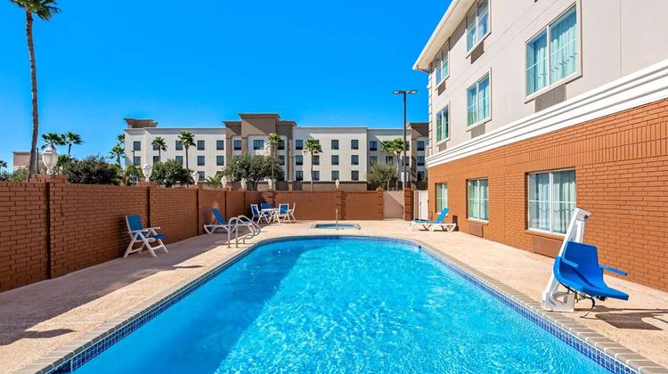 La Quinta Inn & Suites Pharr North Pool