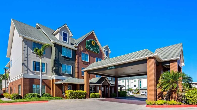 <b>La Quinta Inn & Suites Pharr North Exterior</b>. Images powered by <a href="https://iceportal.shijigroup.com/" title="IcePortal" target="_blank">IcePortal</a>.
