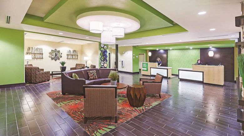<b>La Quinta Inn & Suites Pecos Lobby</b>. Images powered by <a href="https://iceportal.shijigroup.com/" title="IcePortal" target="_blank">IcePortal</a>.
