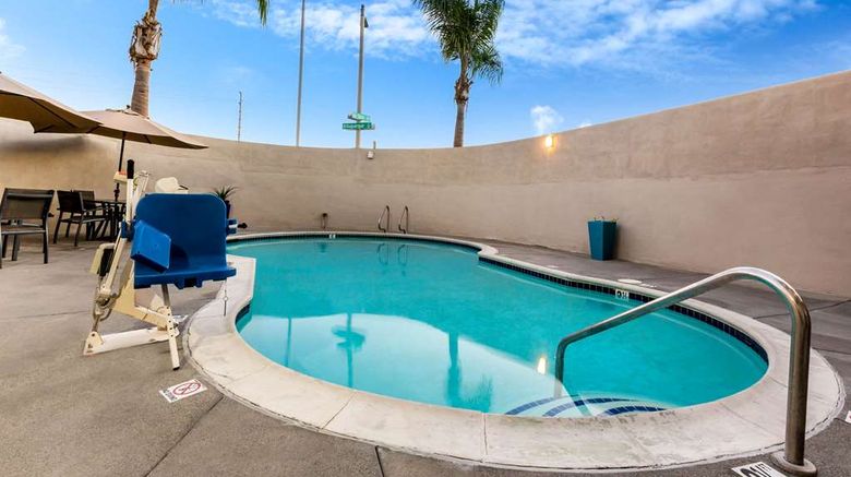 <b>La Quinta Inn San Diego Mission Bay Pool</b>. Images powered by <a href="https://iceportal.shijigroup.com/" title="IcePortal" target="_blank">IcePortal</a>.