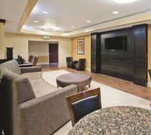 La Quinta Inn & Suites Hot Springs Lobby