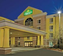 La Quinta Inn & Suites Hot Springs Exterior