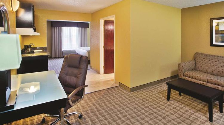 La Quinta Inn & Suites Hot Springs Suite