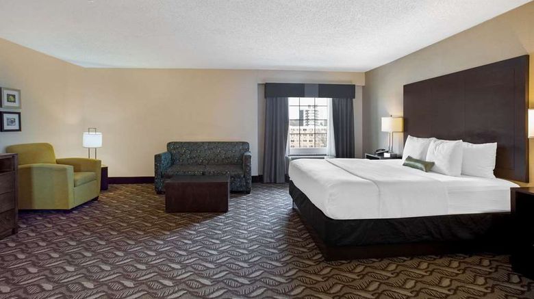 <b>La Quinta Inn & Suites Springfield Suite</b>. Images powered by <a href="https://iceportal.shijigroup.com/" title="IcePortal" target="_blank">IcePortal</a>.