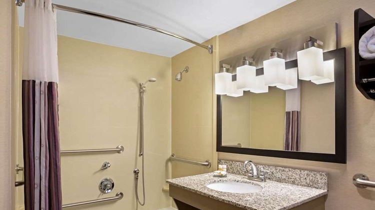 La Quinta Inn & Suites Springfield Room