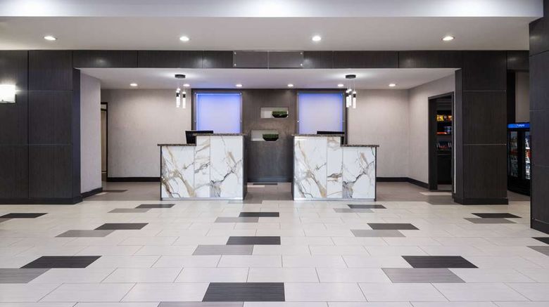 <b>La Quinta Inn & Suites Muskogee Lobby</b>. Images powered by <a href="https://iceportal.shijigroup.com/" title="IcePortal" target="_blank">IcePortal</a>.