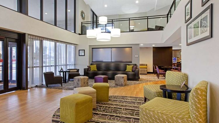 La Quinta Inn at Detroit Metro Airport Lobby