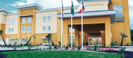 La Quinta Inn & Suites Cotulla Exterior
