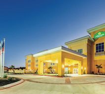 La Quinta Inn & Suites Cotulla Exterior