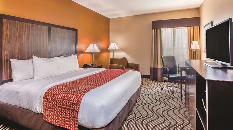 La Quinta Inn & Suites Cotulla Room