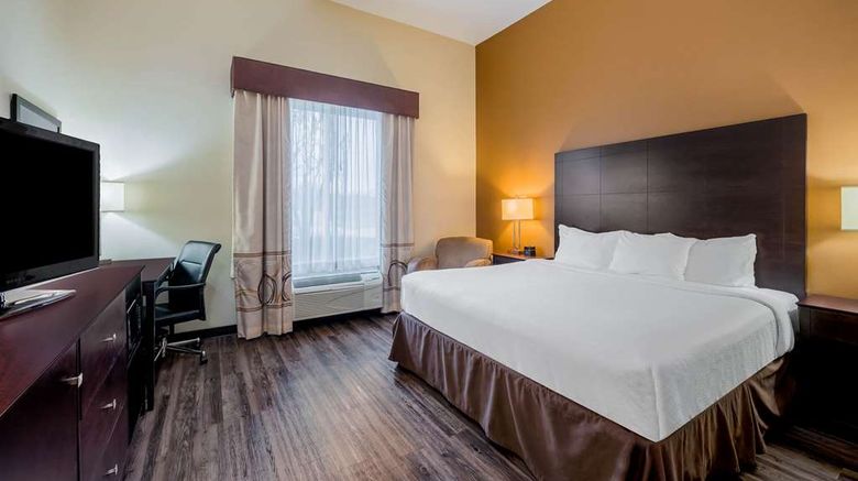 <b>La Quinta Inn & Suites Marshall Suite</b>. Images powered by <a href="https://iceportal.shijigroup.com/" title="IcePortal" target="_blank">IcePortal</a>.