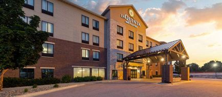 La Quinta Inn & Suites Sioux Falls Exterior