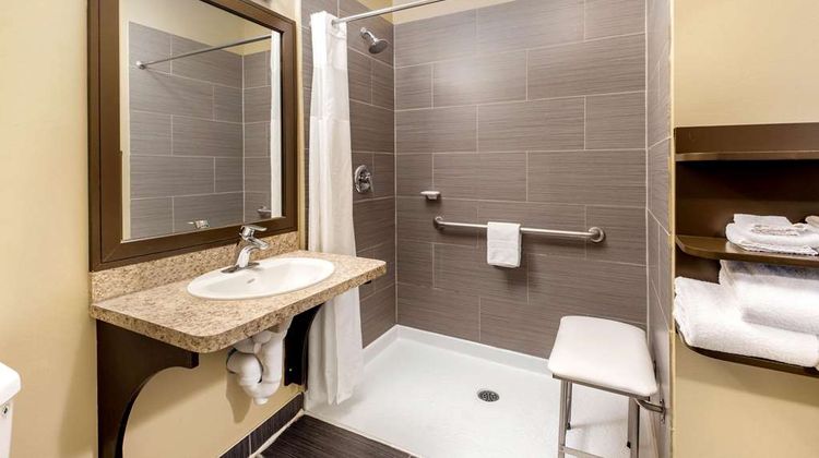 La Quinta Inn & Suites Oshawa Room