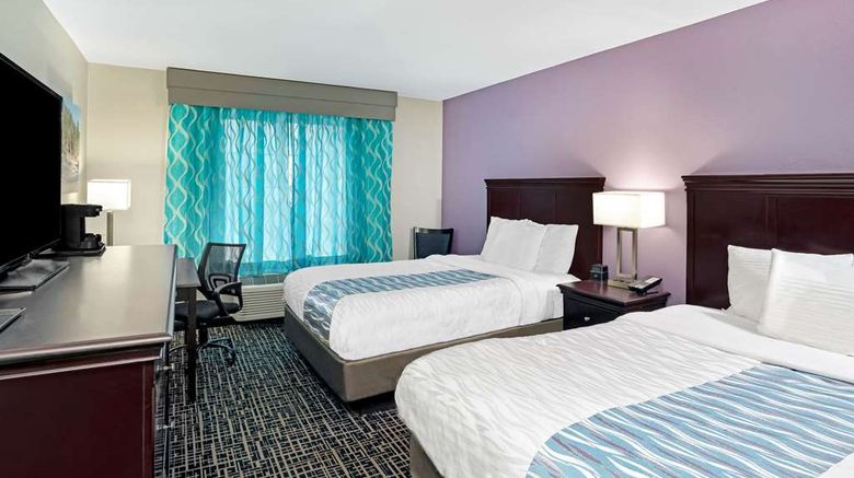 <b>La Quinta Inn & Suites Cookeville Room</b>. Images powered by <a href="https://iceportal.shijigroup.com/" title="IcePortal" target="_blank">IcePortal</a>.