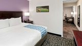 La Quinta Inn & Suites Cookeville Suite