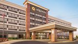 <b>La Quinta Inn & Suites Richmond Exterior</b>. Images powered by <a href="https://iceportal.shijigroup.com/" title="IcePortal" target="_blank">IcePortal</a>.