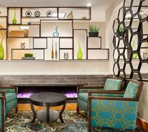 La Quinta Inn & Suites Richmond Lobby
