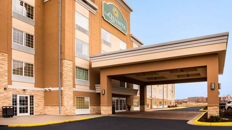 <b>La Quinta Inn & Suites Rochester Exterior</b>. Images powered by <a href="https://iceportal.shijigroup.com/" title="IcePortal" target="_blank">IcePortal</a>.