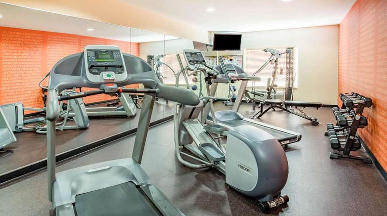 <b>La Quinta Inn & Suites Rochester Health</b>. Images powered by <a href="https://iceportal.shijigroup.com/" title="IcePortal" target="_blank">IcePortal</a>.
