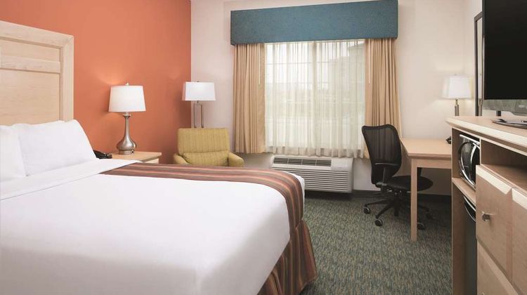 La Quinta Inn & Suites Grand Forks Room