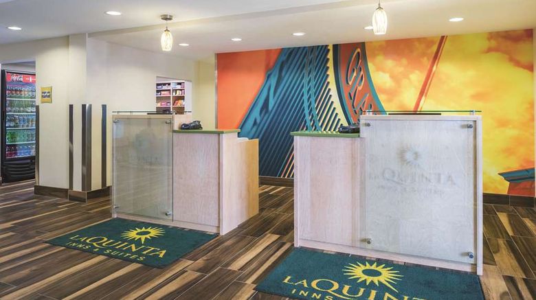 <b>La Quinta Inn & Suites Grand Forks Lobby</b>. Images powered by <a href="https://iceportal.shijigroup.com/" title="IcePortal" target="_blank">IcePortal</a>.