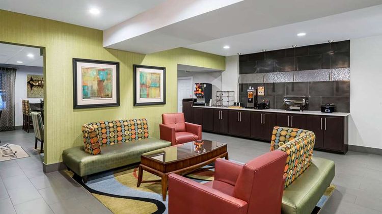 La Quinta Inn & Suites Lebanon Lobby