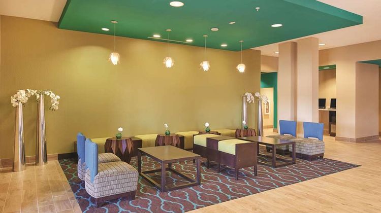 La Quinta Inn & Suites Carlsbad Lobby
