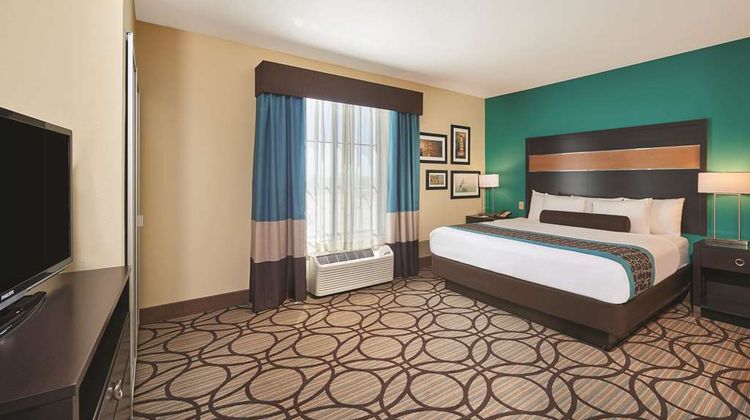 La Quinta Inn & Suites Carlsbad Suite