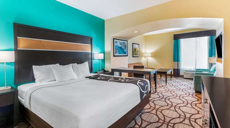 La Quinta Inn & Suites Carlsbad Suite