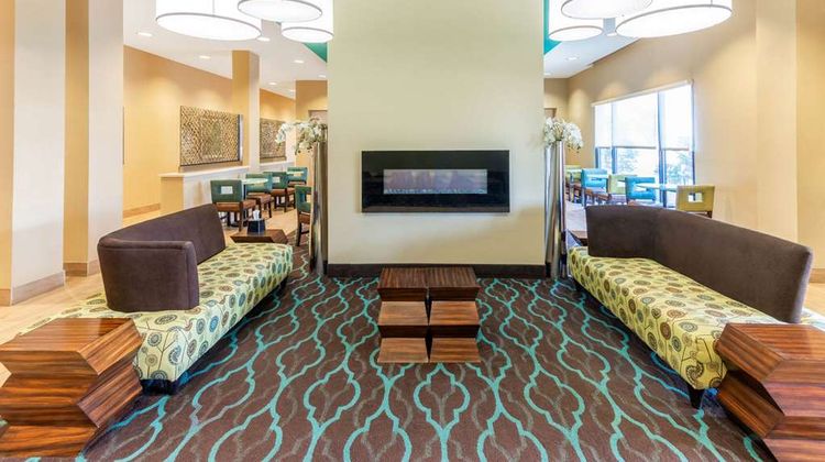 La Quinta Inn & Suites Carlsbad Lobby